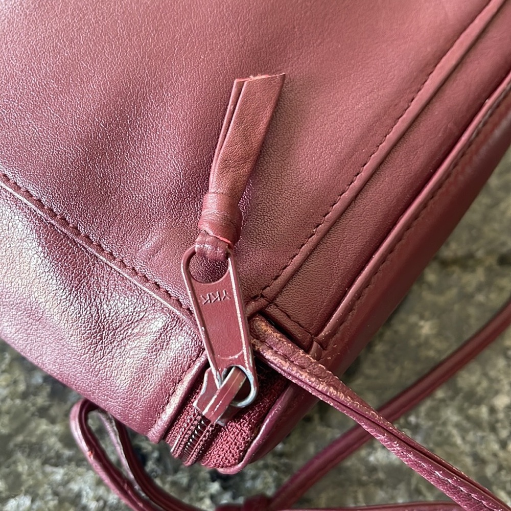 VINTAGE ANNE KLEIN II CROSS BODY BURGUNDY SMALL HANDBAG - Picture 7 of 11